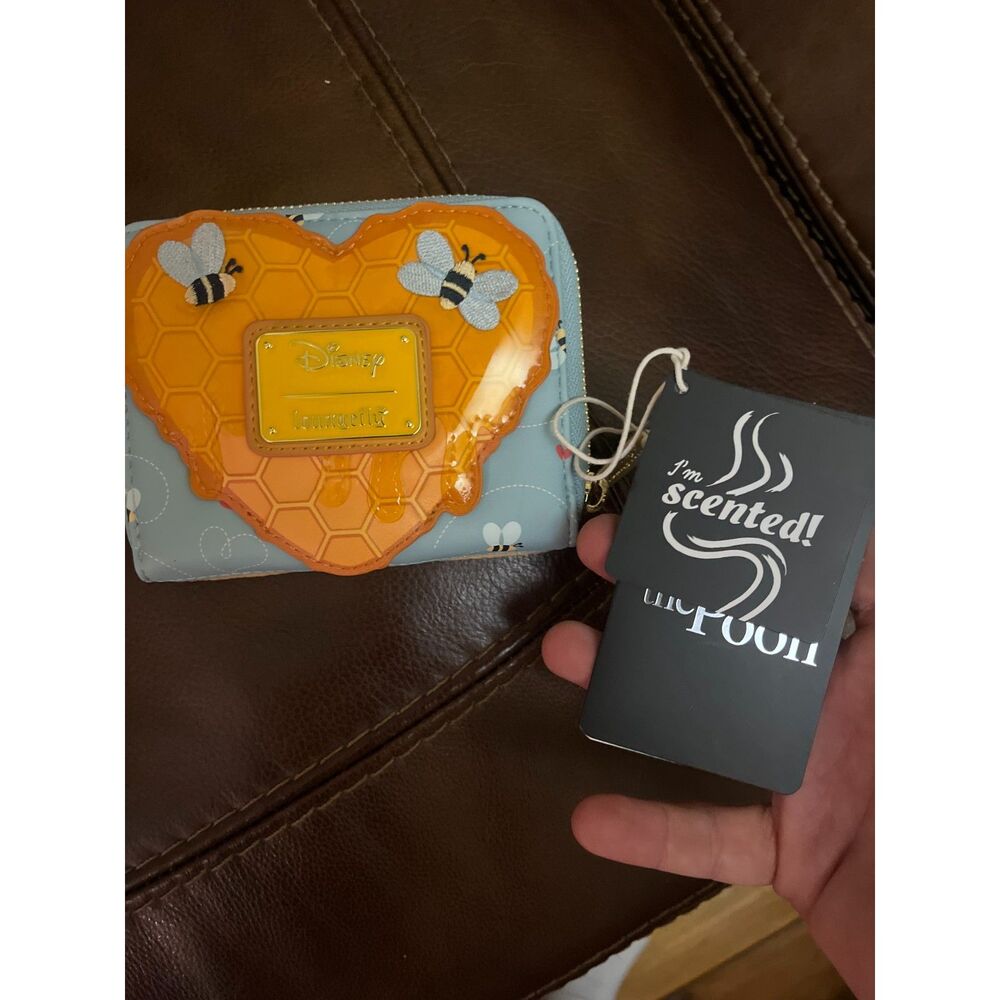 Loungefly Disney Winnie the Pooh Honey Scented Zip Around Wallet NWT